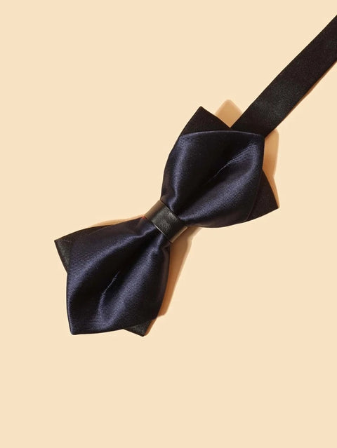 Two layered bow tie in blue