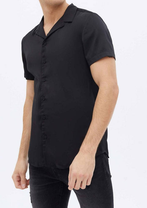 Revere collar black shirt