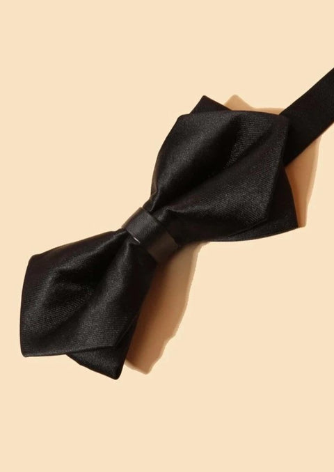 Black two layered bow tie