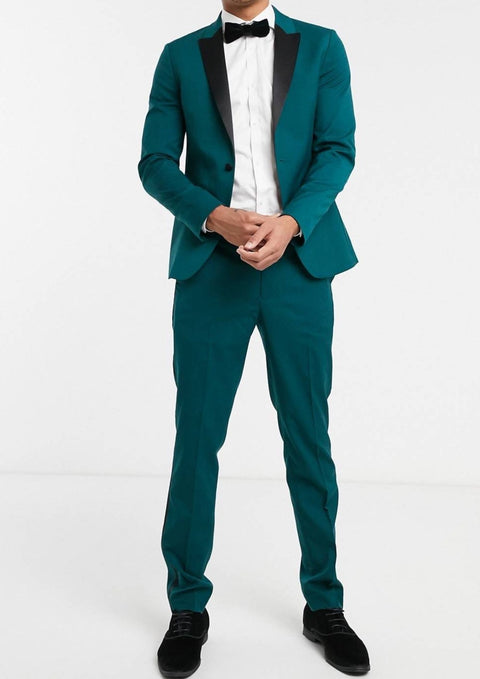 Tuxedo suit in green