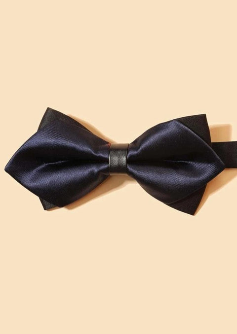 Two layered bow tie in blue